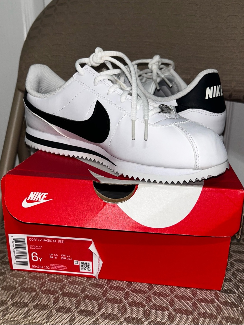 6Y Nike Kids Cortez Basic SL Sneakers White Black